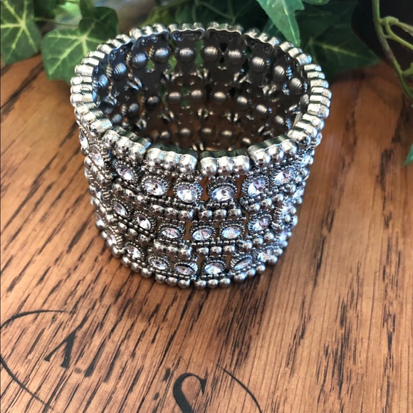 Jewelry - Beautiful Rhinestone Statement Cuff Bracelet New Jewelry - Beautiful Rhinestone Statement Cuff Bracelet New